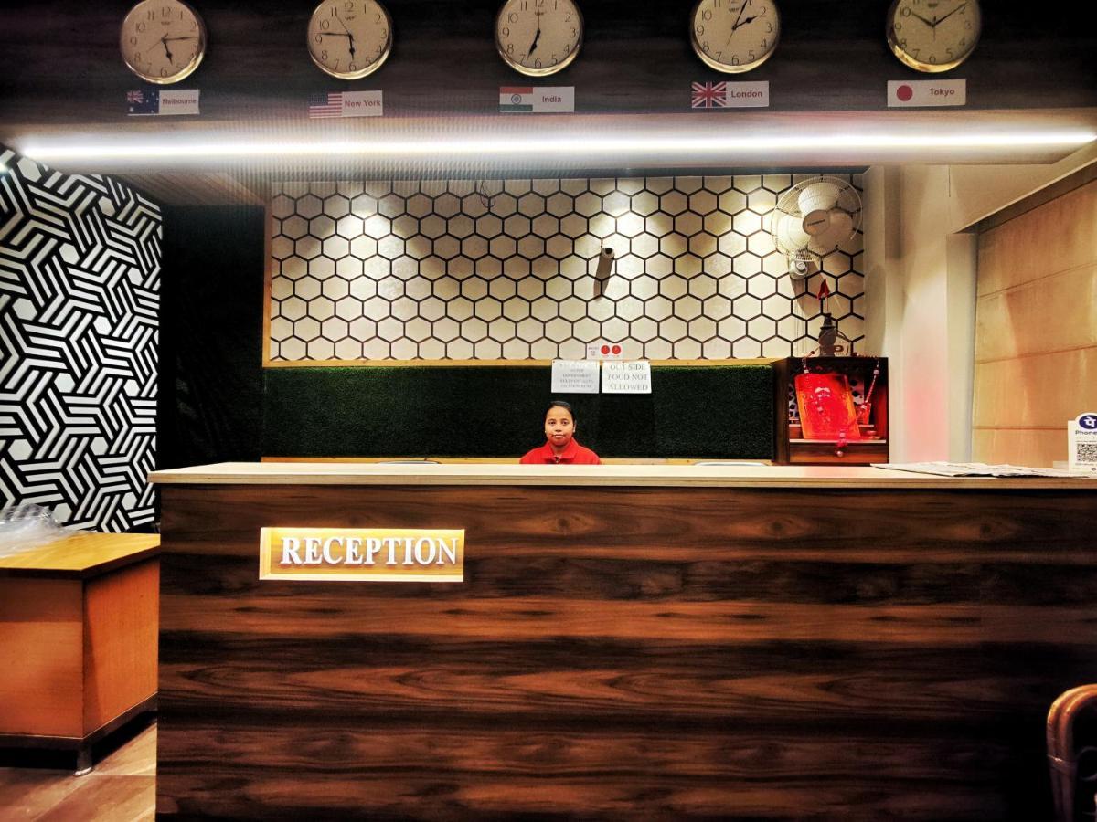 Hotel 21 Next To Chd Railway Station Chandīgarh Exterior foto